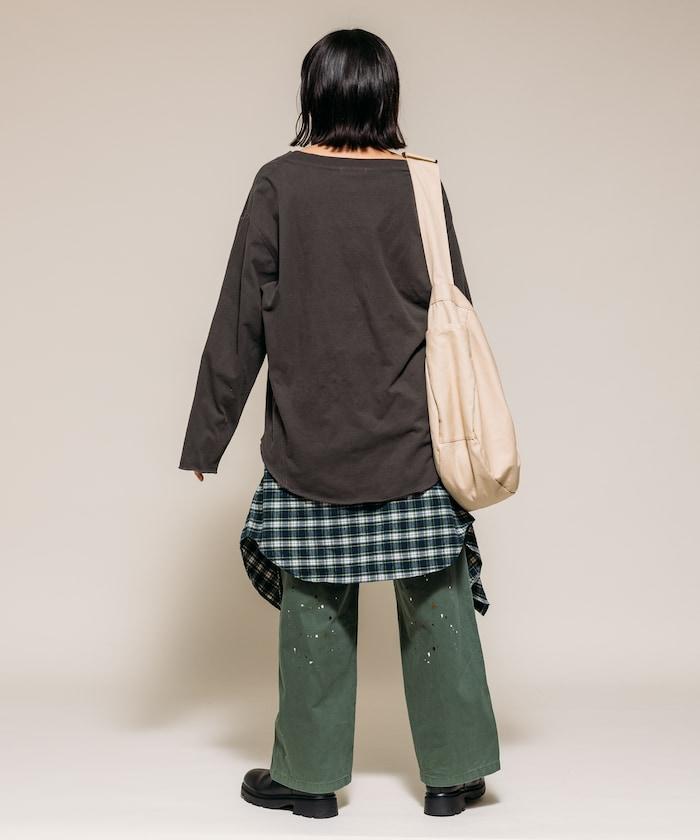 復古V領字母長袖T恤