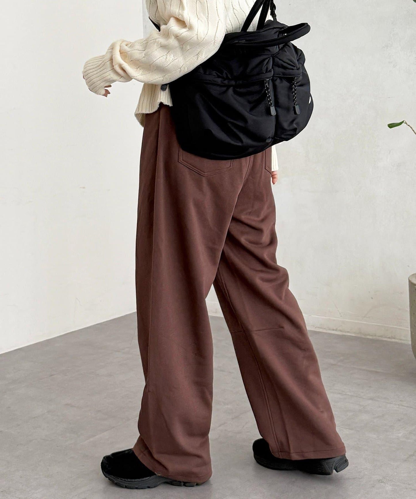 加絨彎曲運動褲