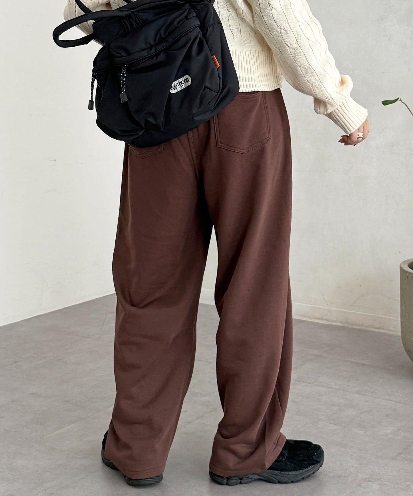 加絨彎曲運動褲