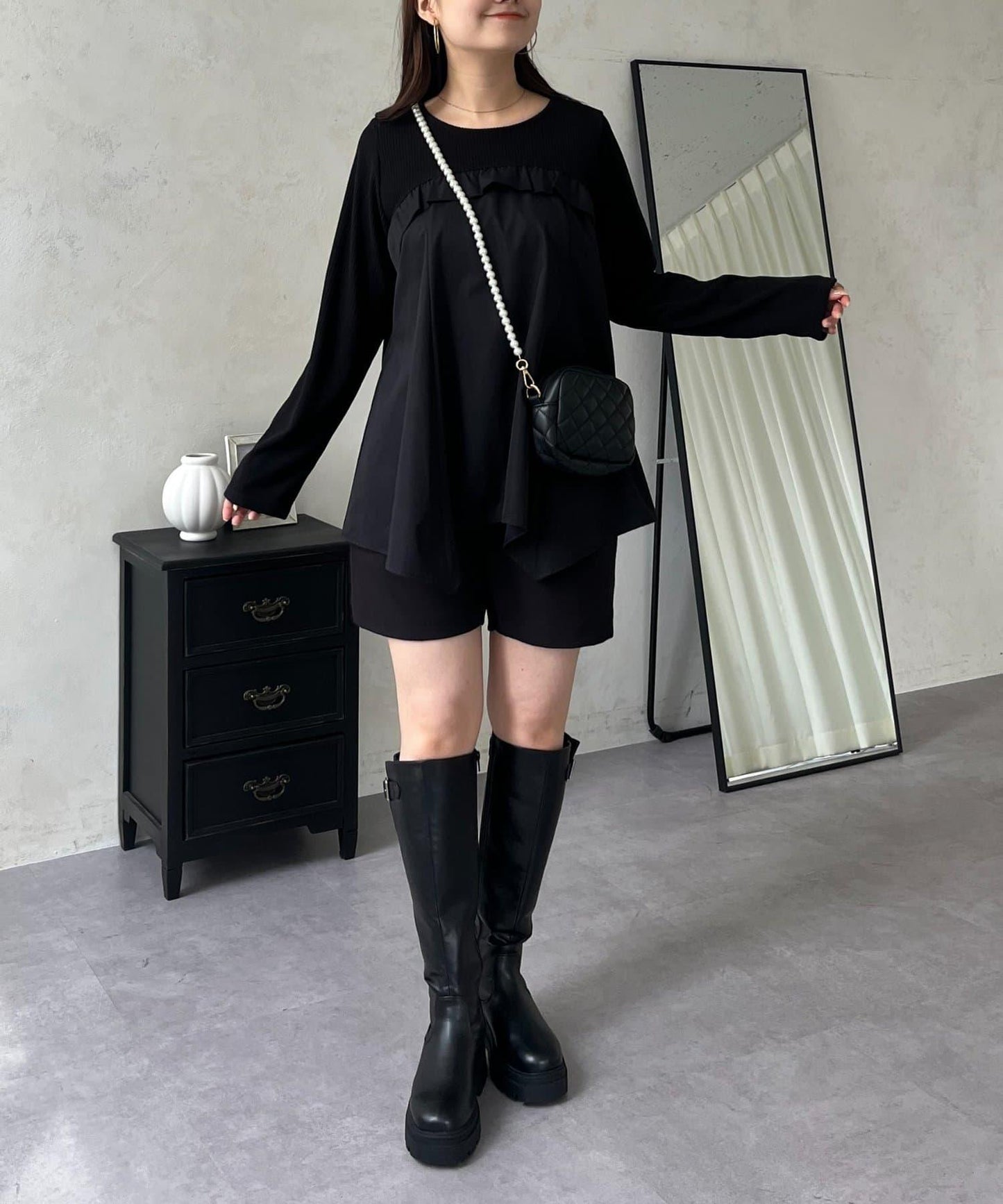 不規則下襬荷葉邊拼接A字羅紋長袖T恤