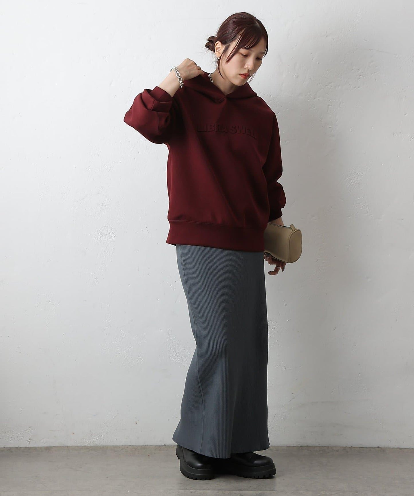 瓦楞紙浮雕標誌連帽衛衣