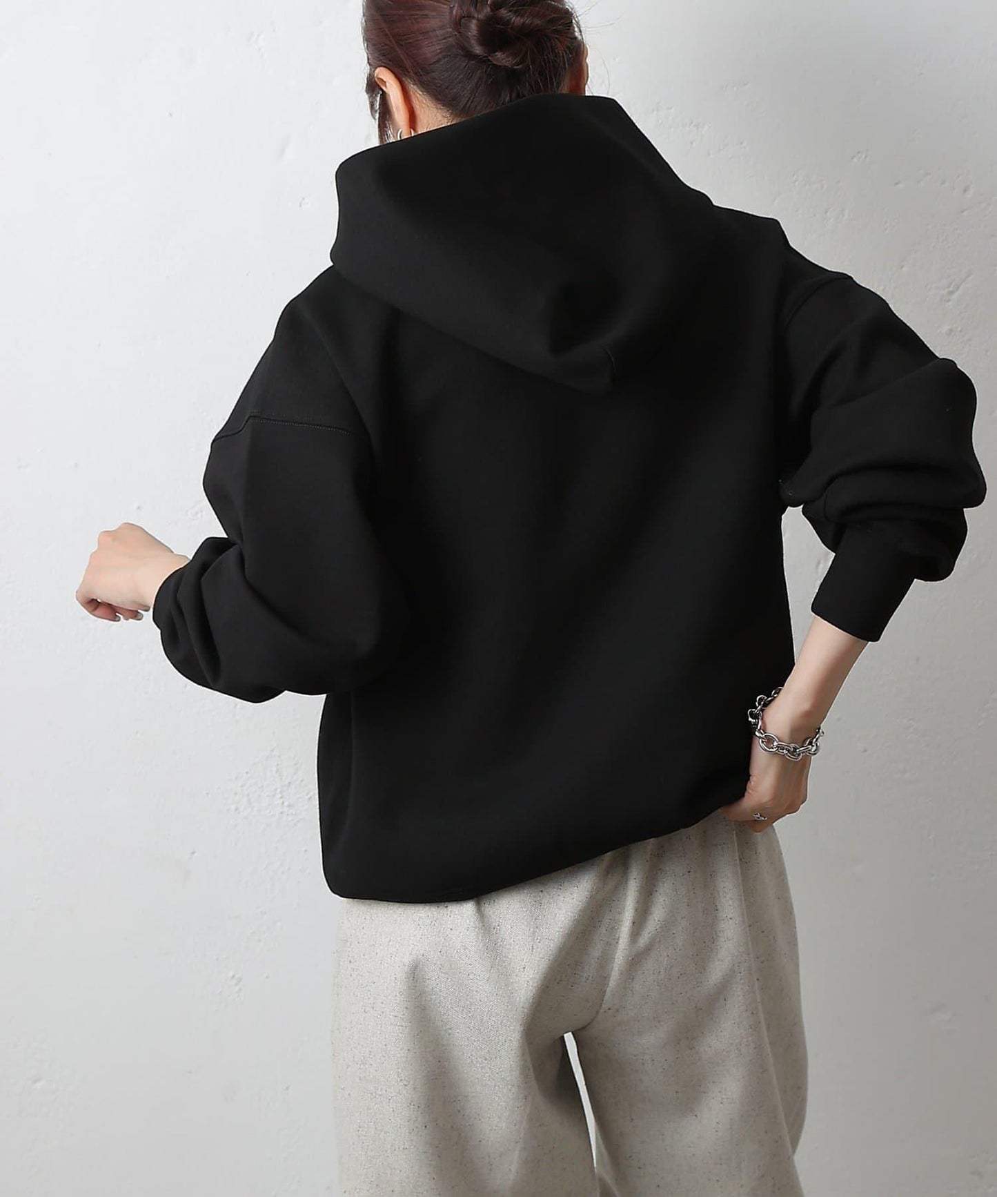 瓦楞紙浮雕標誌連帽衛衣