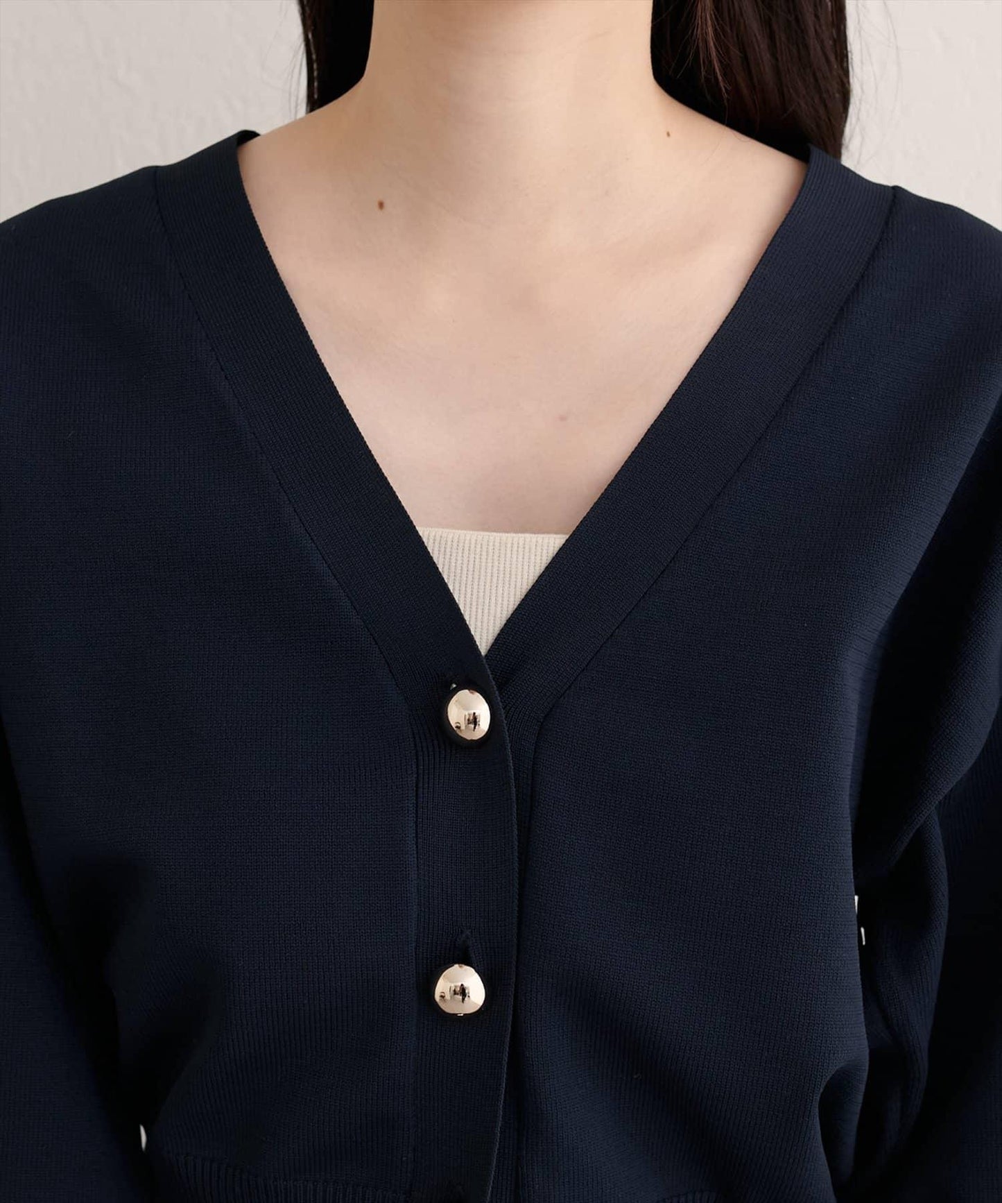 紐扣V領開衫