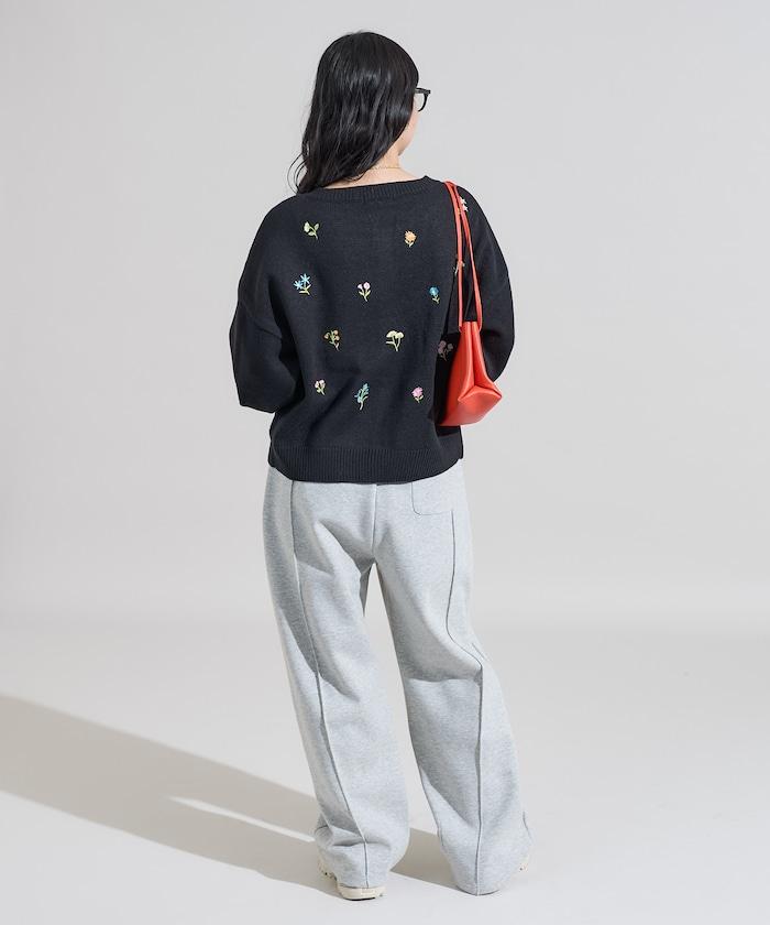 花卉刺繡圓領針織開衫