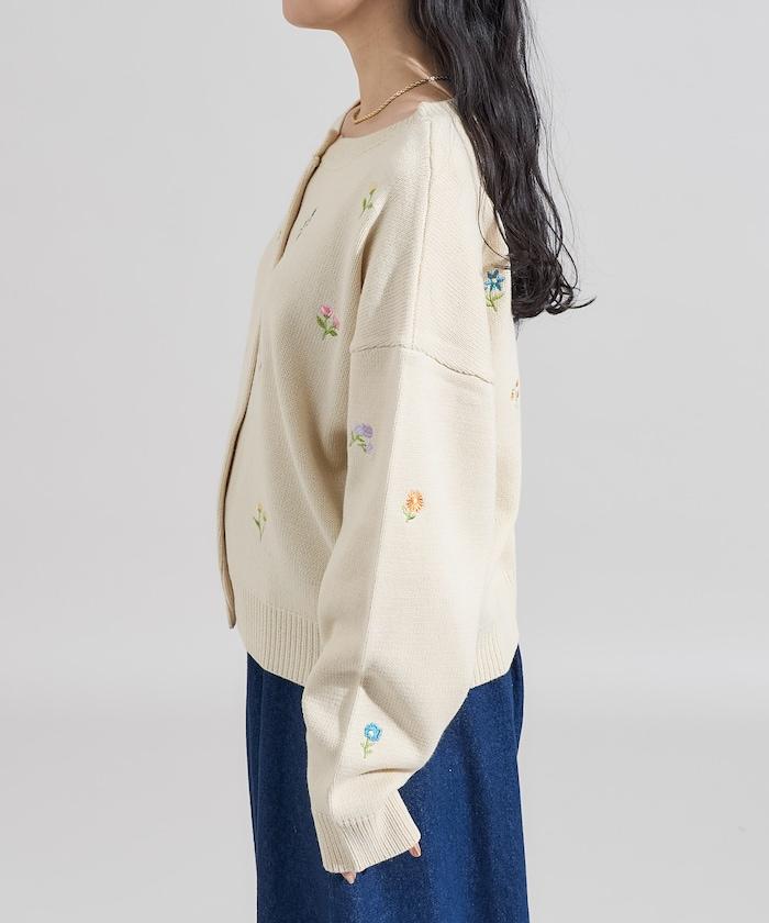 花卉刺繡圓領針織開衫