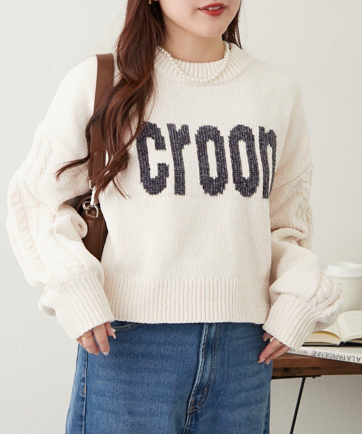 天鵝絨毛線標誌針織衫