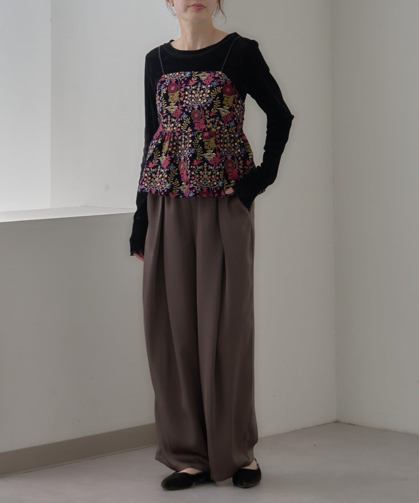【aguni】天鵝絨刺繡吊帶背心
