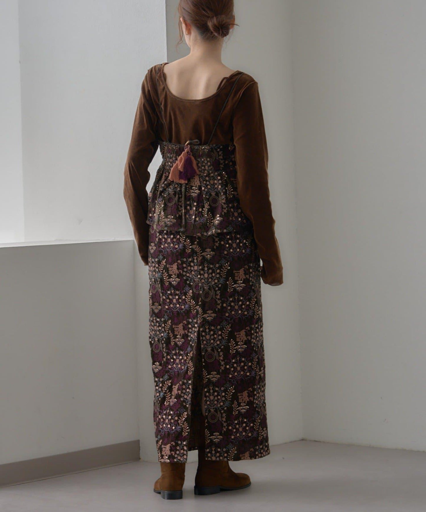 【aguni】天鵝絨刺繡吊帶背心