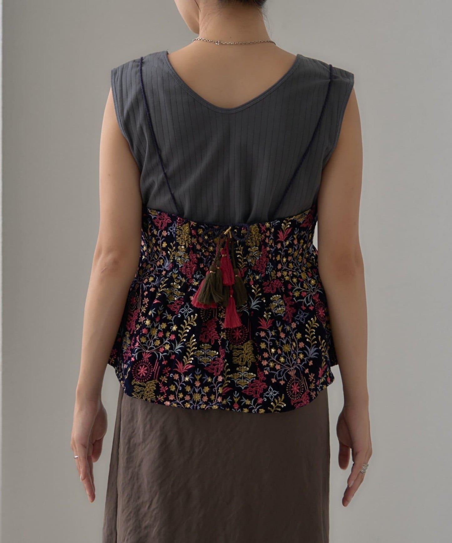 【aguni】天鵝絨刺繡吊帶背心