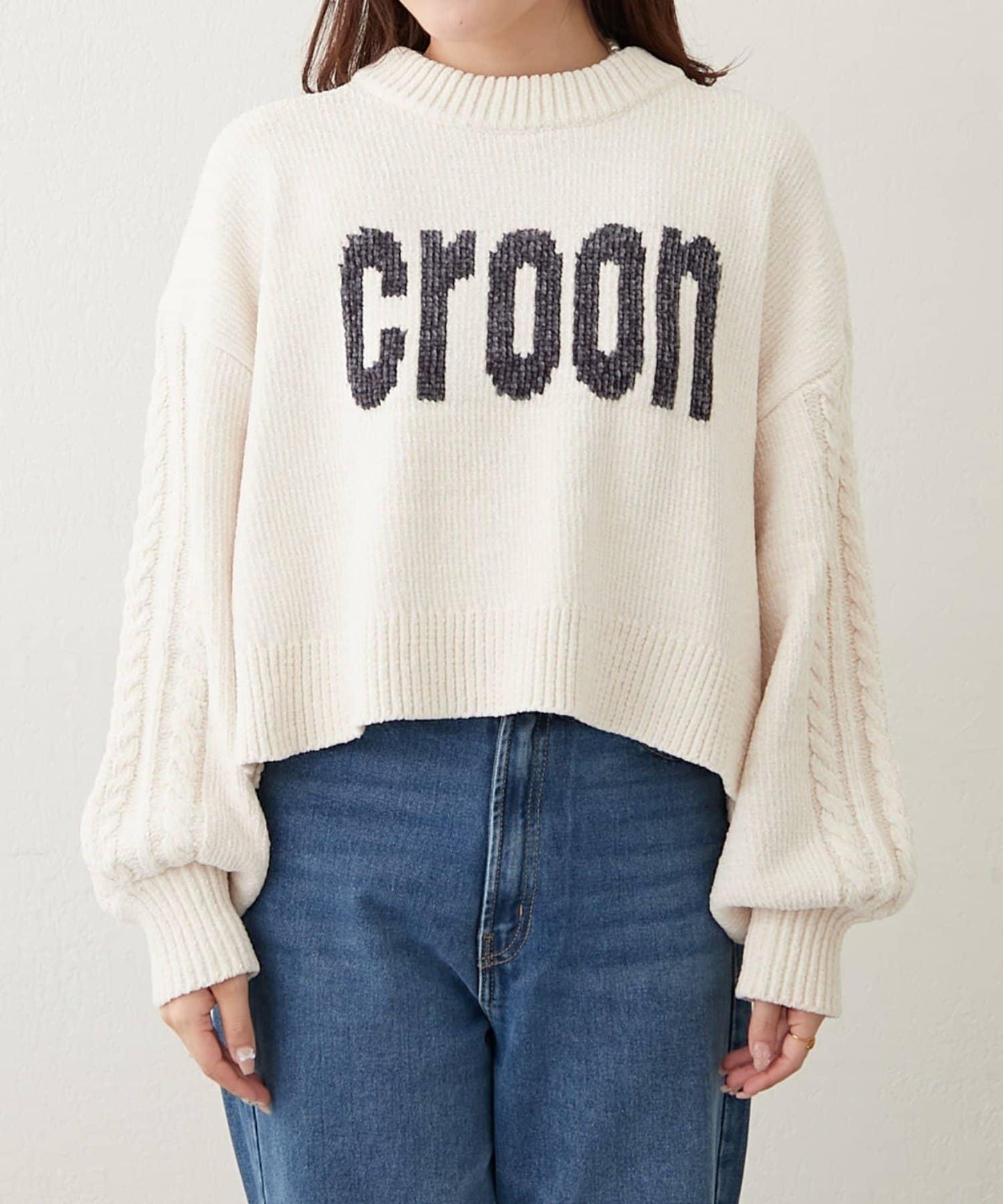 天鵝絨毛線標誌針織衫