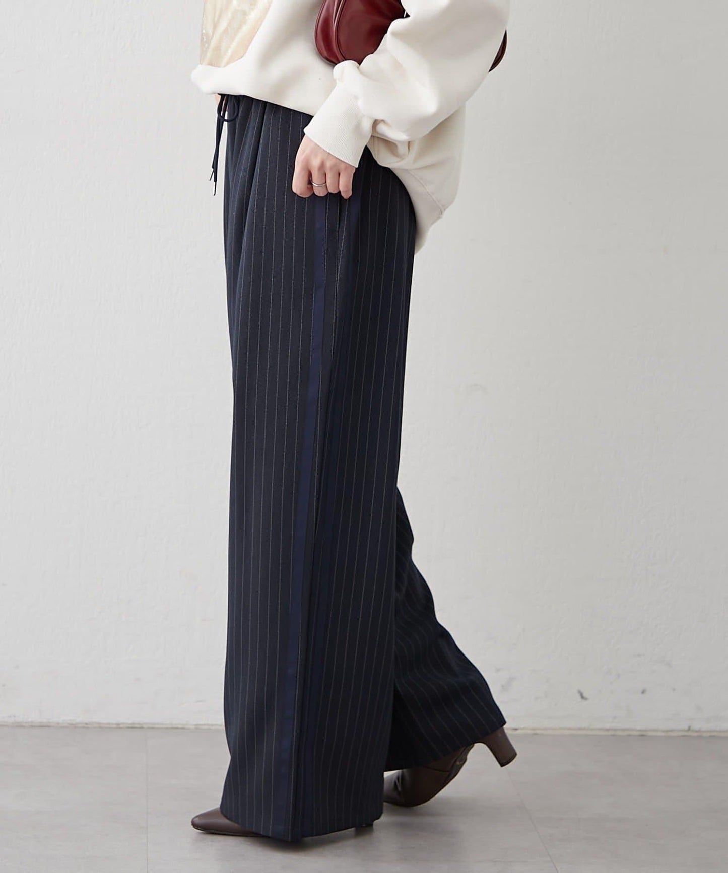 【NUNIFE】細條紋休閒褲