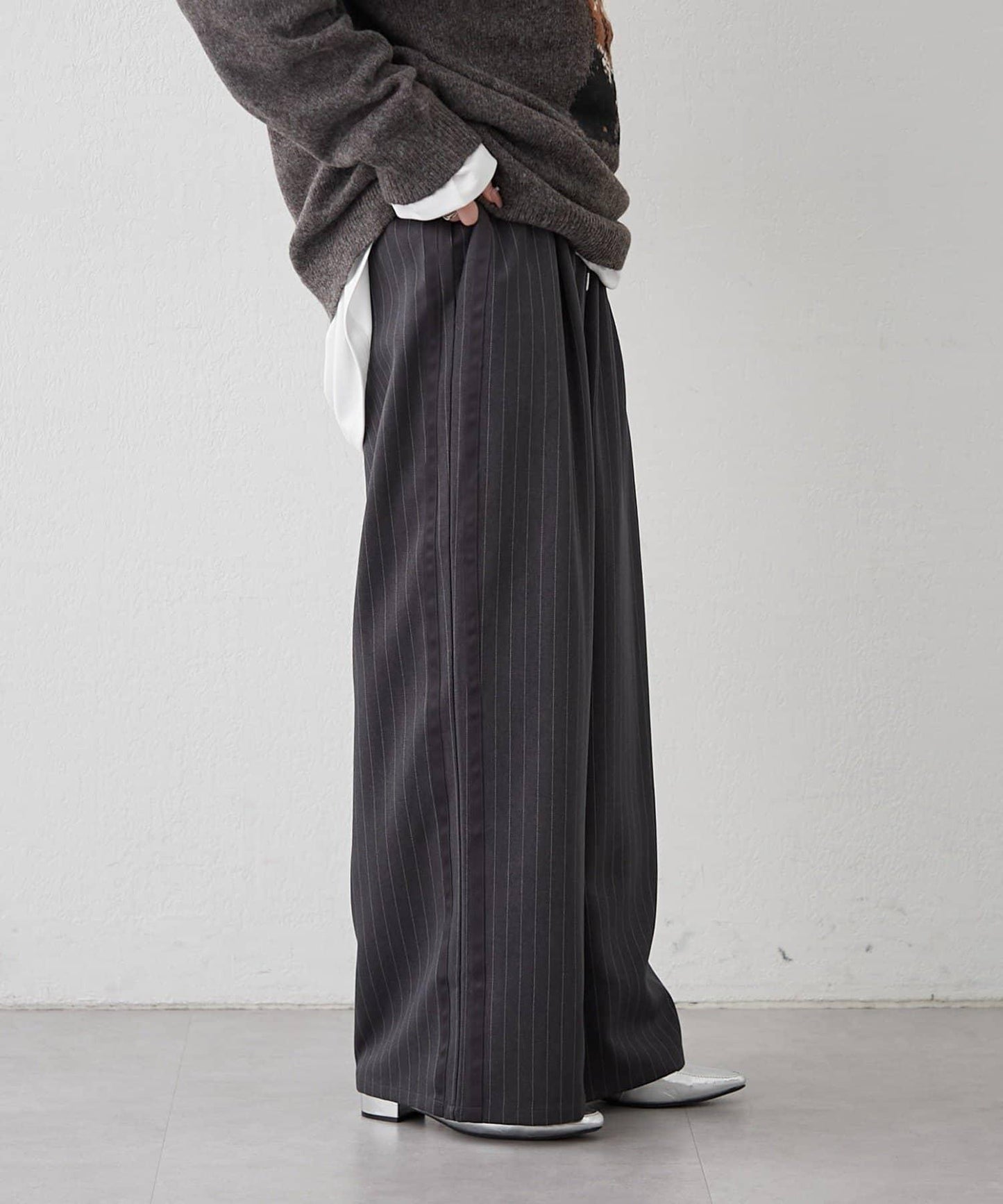 【NUNIFE】細條紋休閒褲