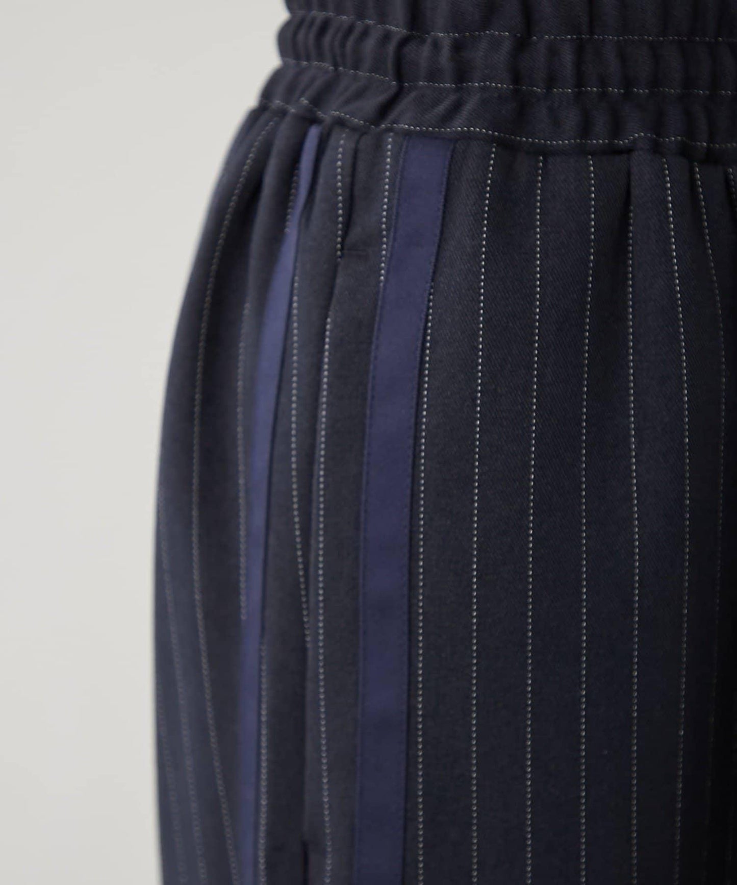 【NUNIFE】細條紋休閒褲