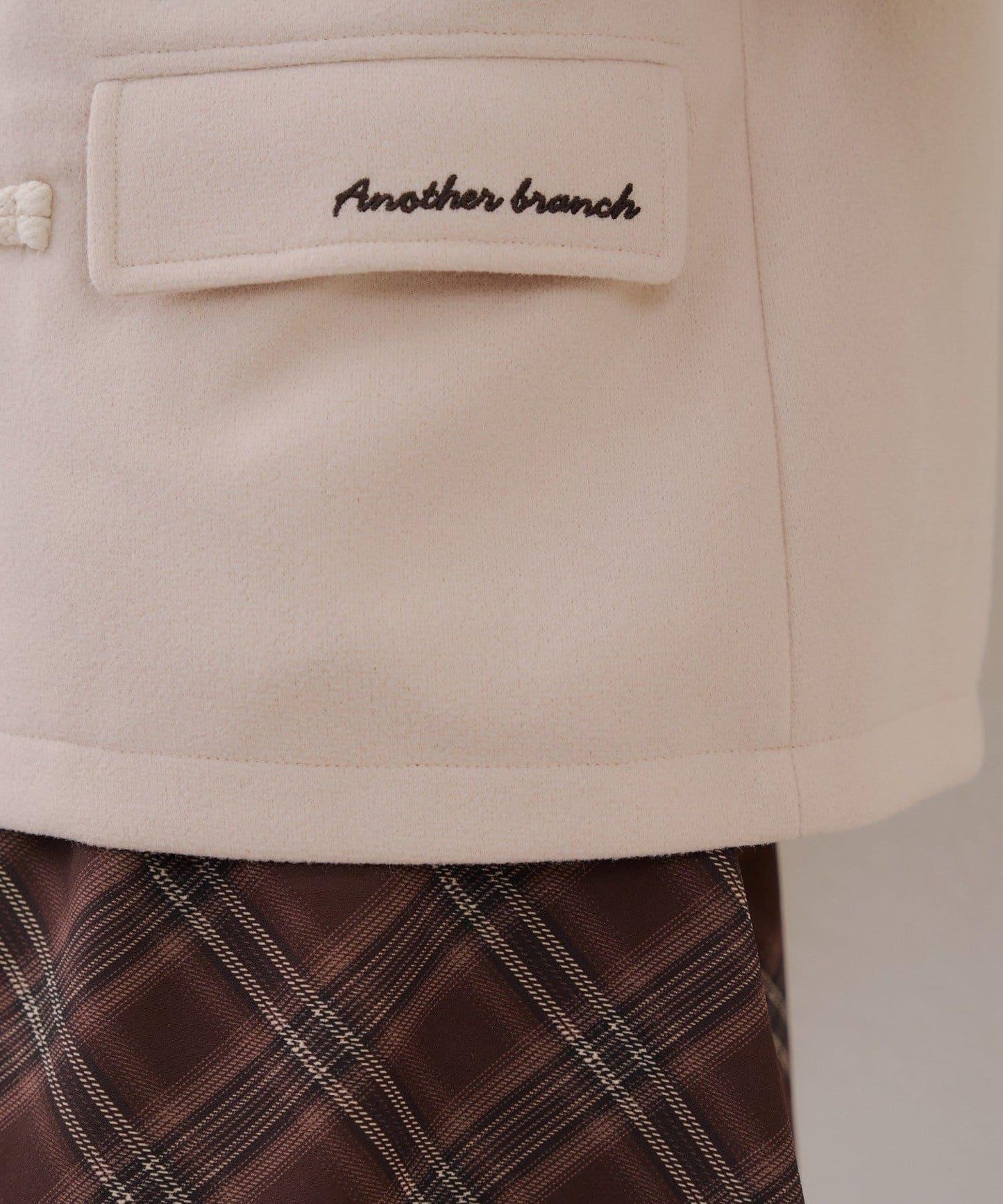 【RMAF】帶毛絨裝飾牛角扣大衣