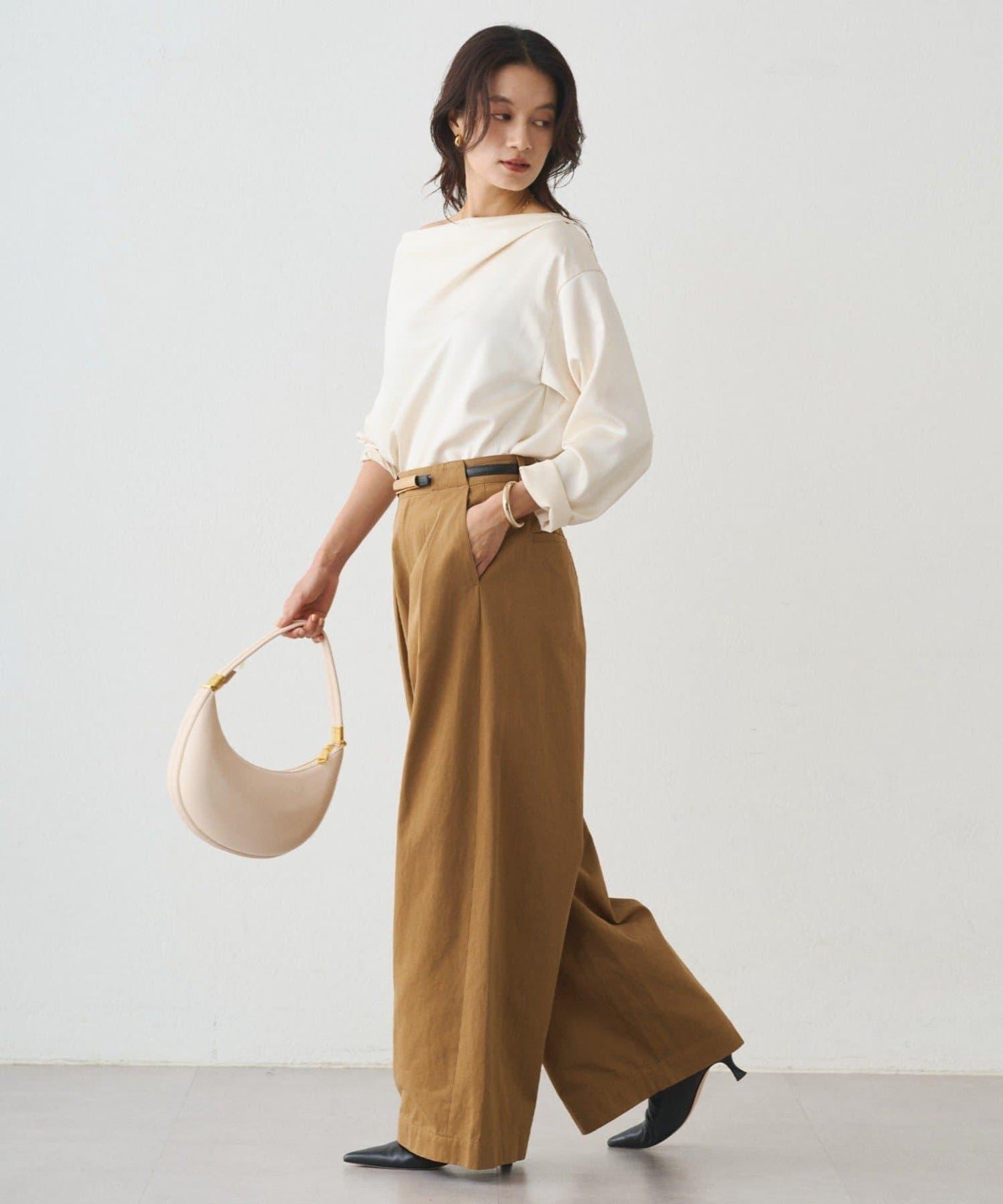 休閒腰帶褶皺長褲