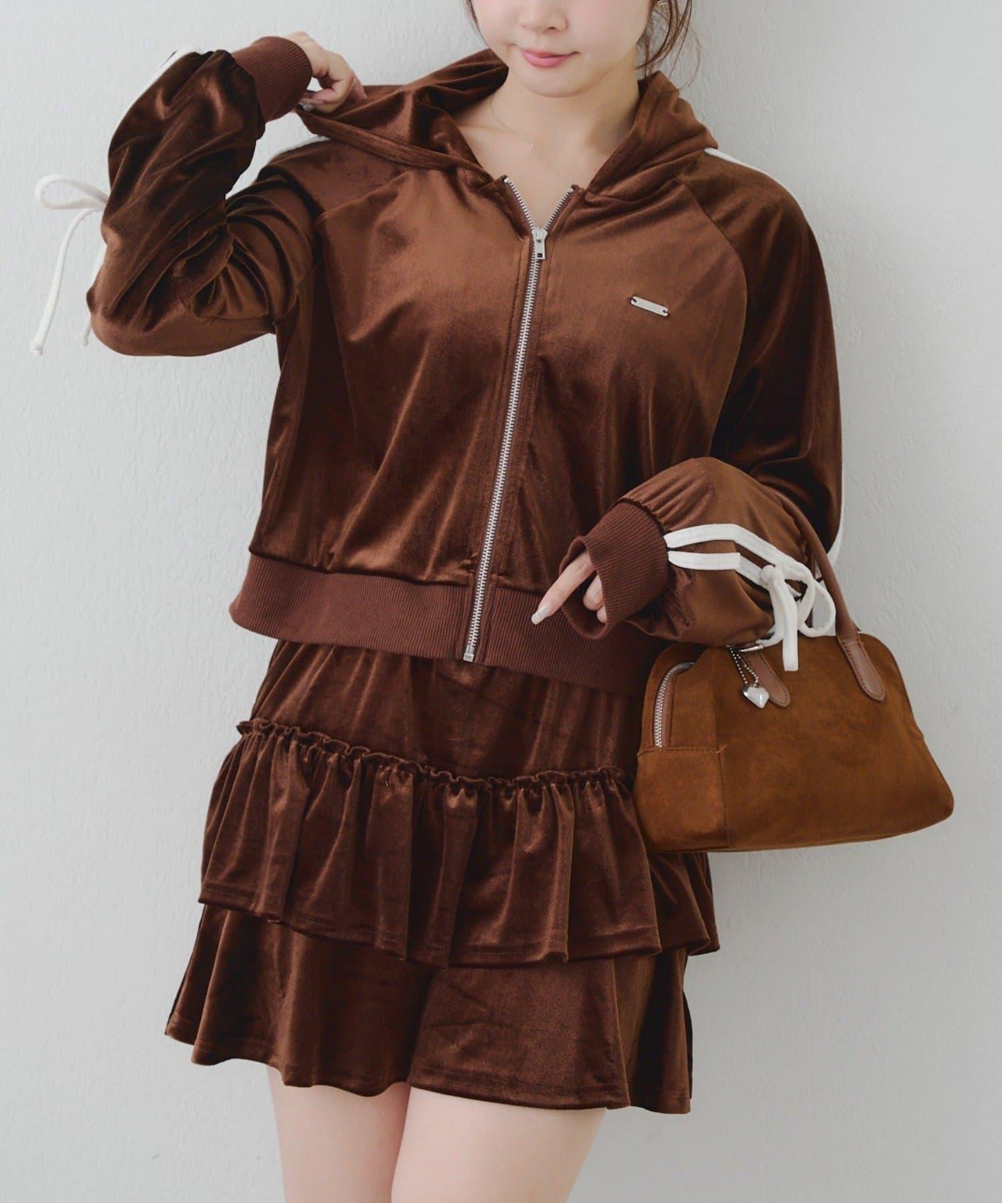 【RMAF】【套裝】袖部蝴蝶結天鵝絨連帽衛衣 & 百褶迷你裙