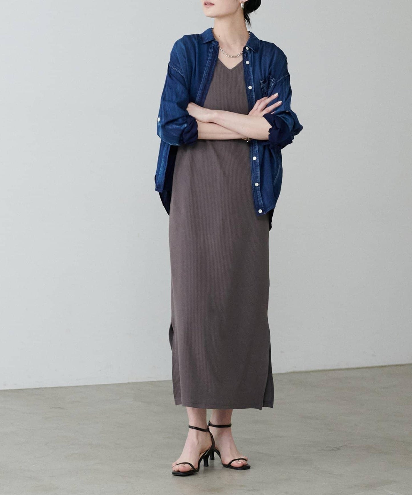 【LARUTA】前後兩穿寬鬆開叉連衣裙