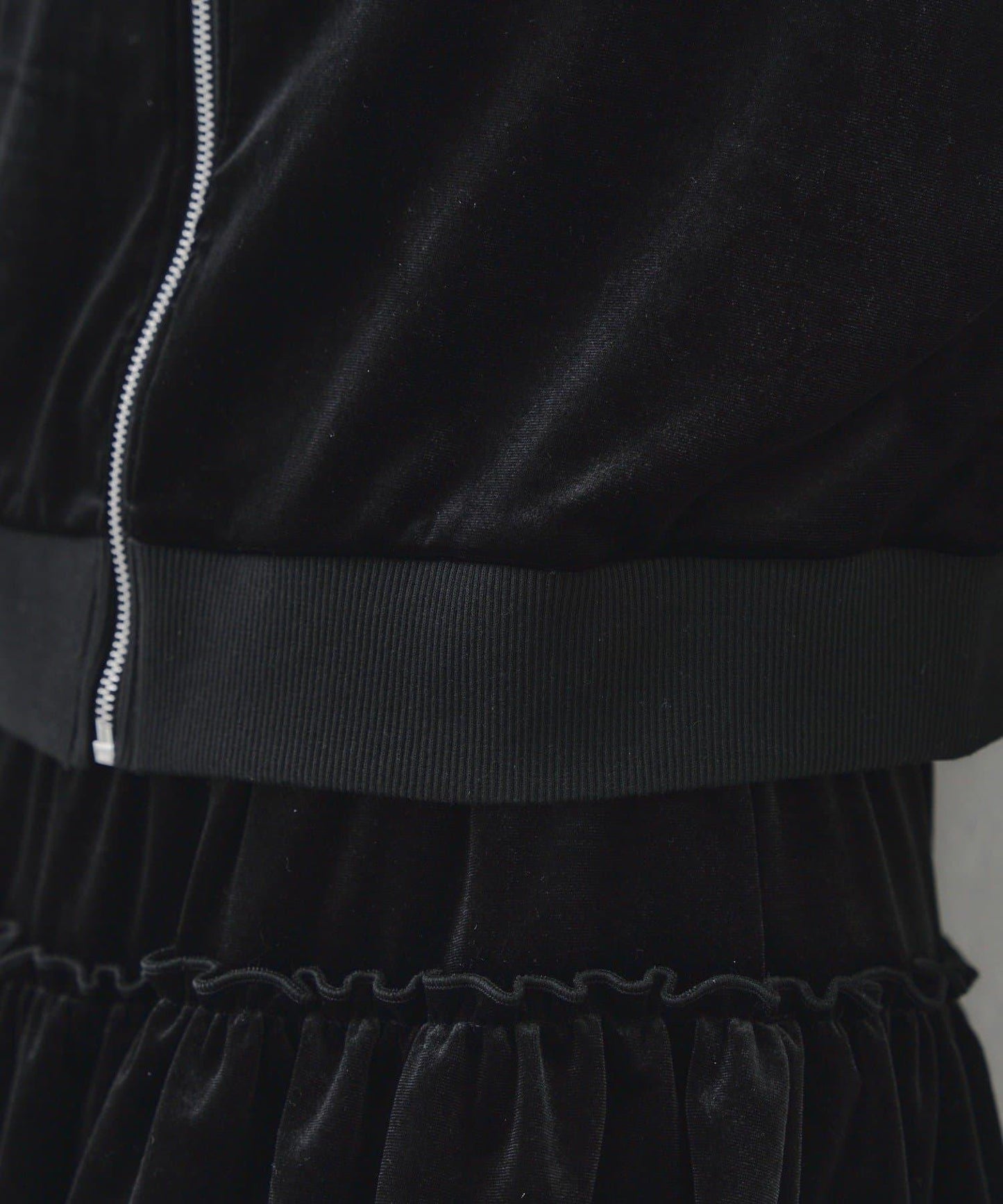 【RMAF】【套裝】袖部蝴蝶結天鵝絨連帽衛衣 & 百褶迷你裙