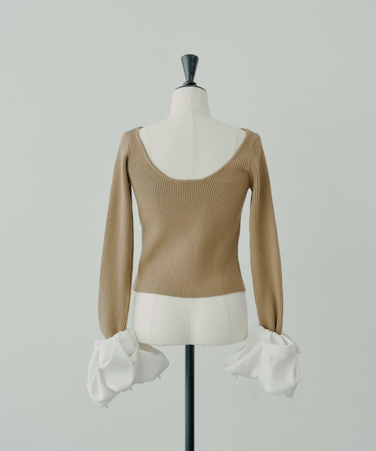 【Chico】泡泡珍珠袖針織衫