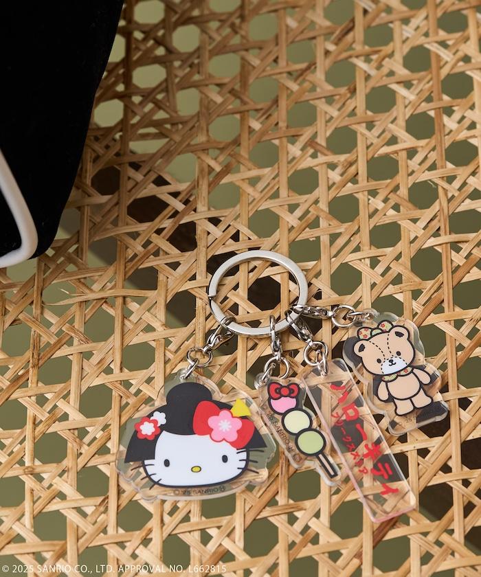 和服 “HELLO KITTY” 亞克力鑰匙扣