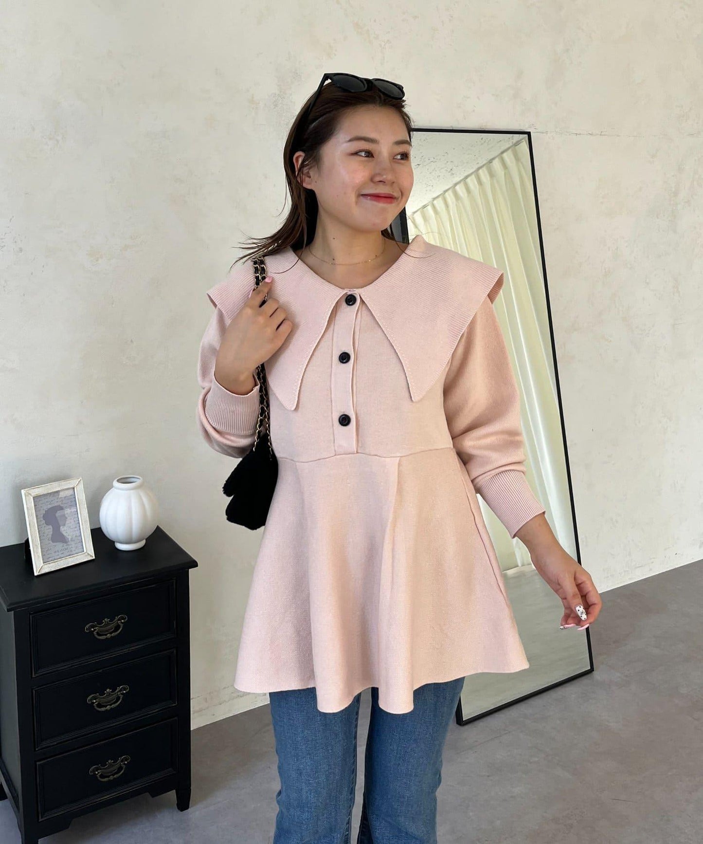 【MOMO】大翻領荷葉邊針織上衣