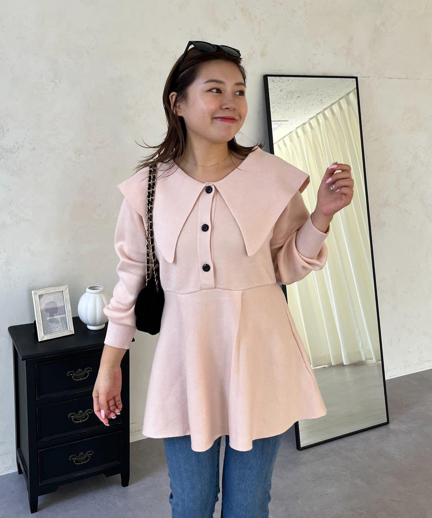 【MOMO】大翻領荷葉邊針織上衣