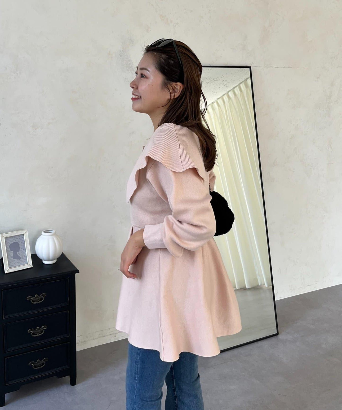 【MOMO】大翻領荷葉邊針織上衣