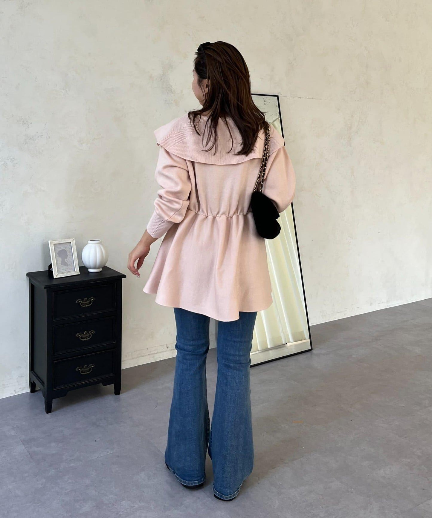 【MOMO】大翻領荷葉邊針織上衣