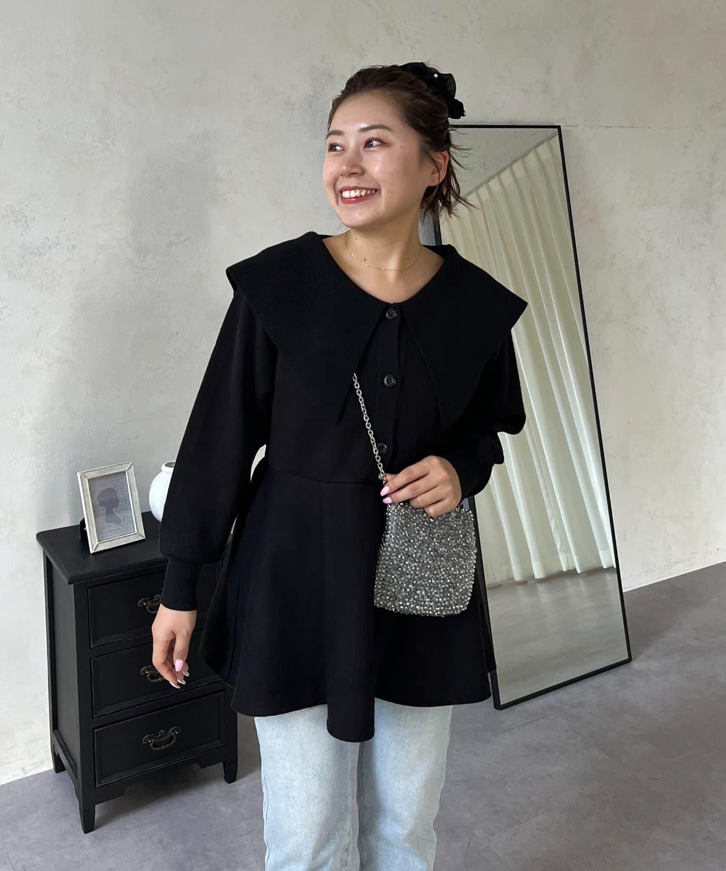 【MOMO】大翻領荷葉邊針織上衣