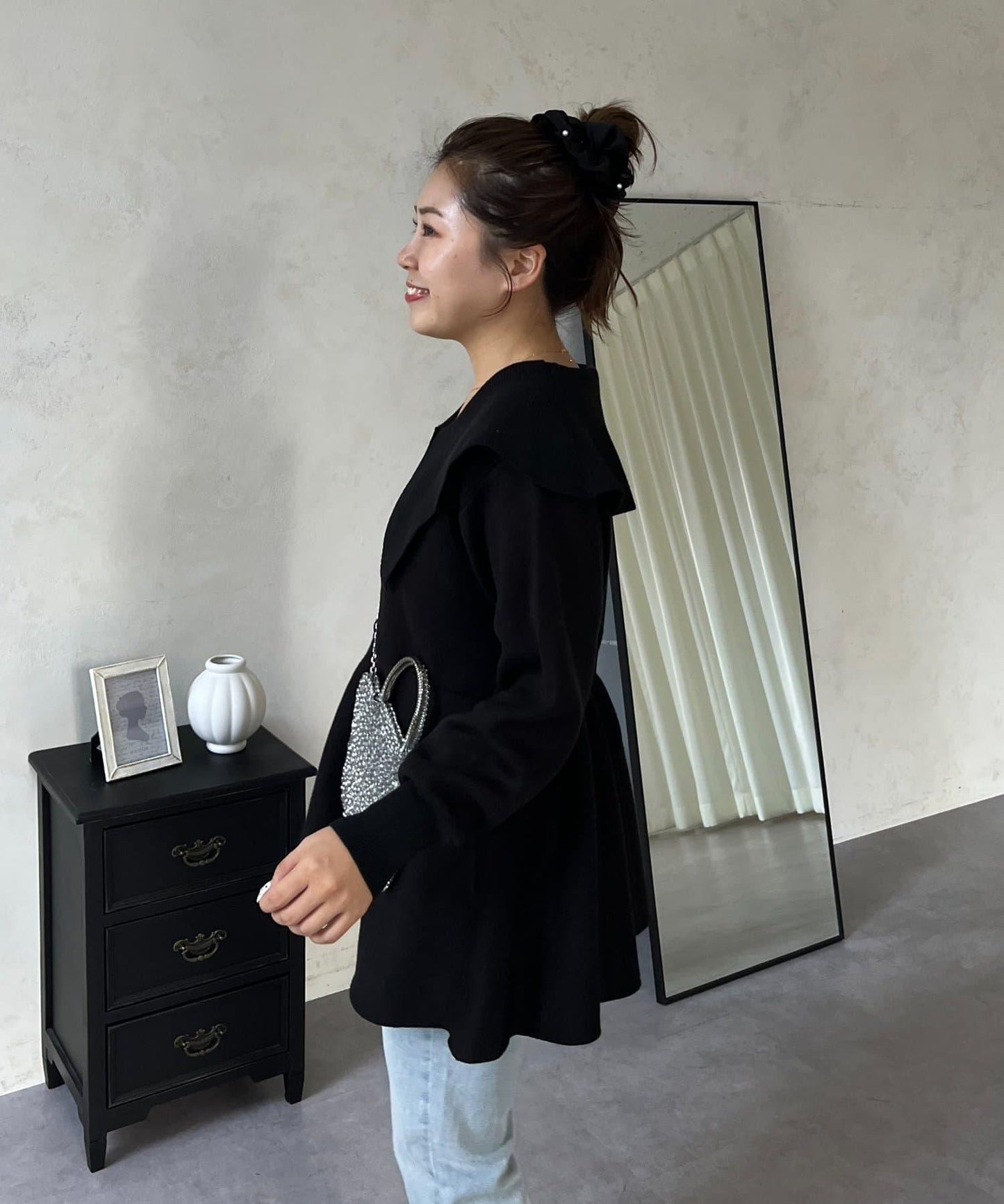 【MOMO】大翻領荷葉邊針織上衣