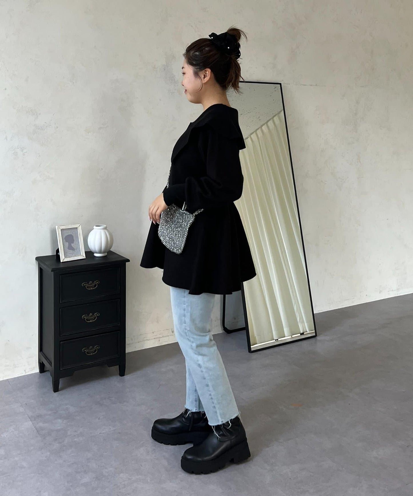 【MOMO】大翻領荷葉邊針織上衣