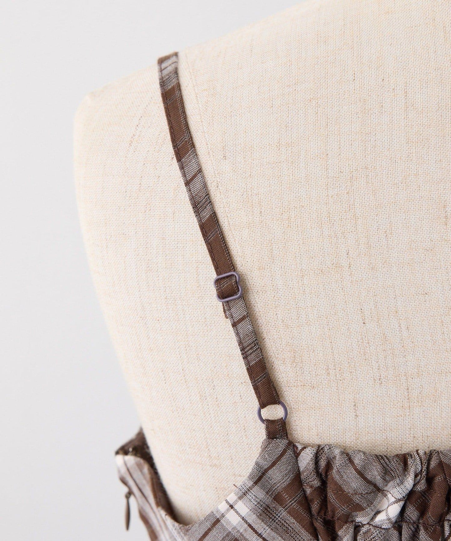 【套裝優惠活動商品】後背繫帶蕾絲吊帶連衣裙