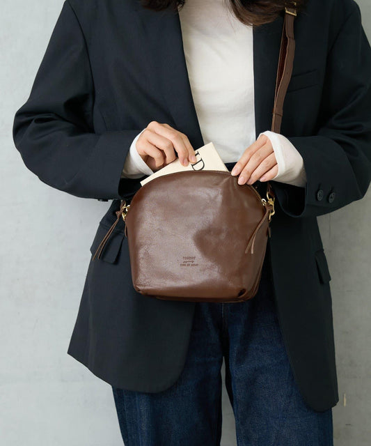 輕量真皮單肩包