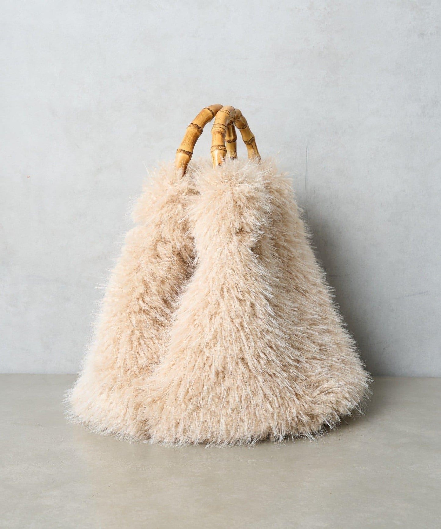FUR BAMBOO TOTE 毛絨竹柄托特包