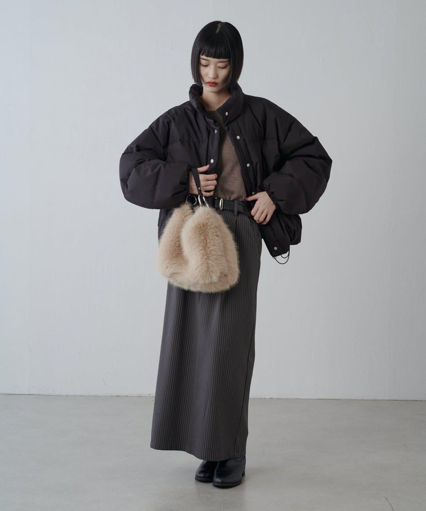 女士短款羽絨夾克