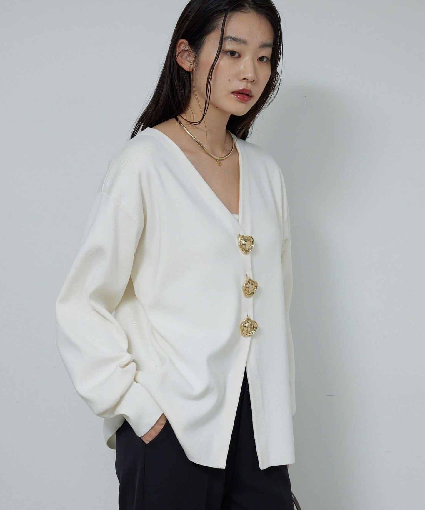 鑲鑽V領開衫