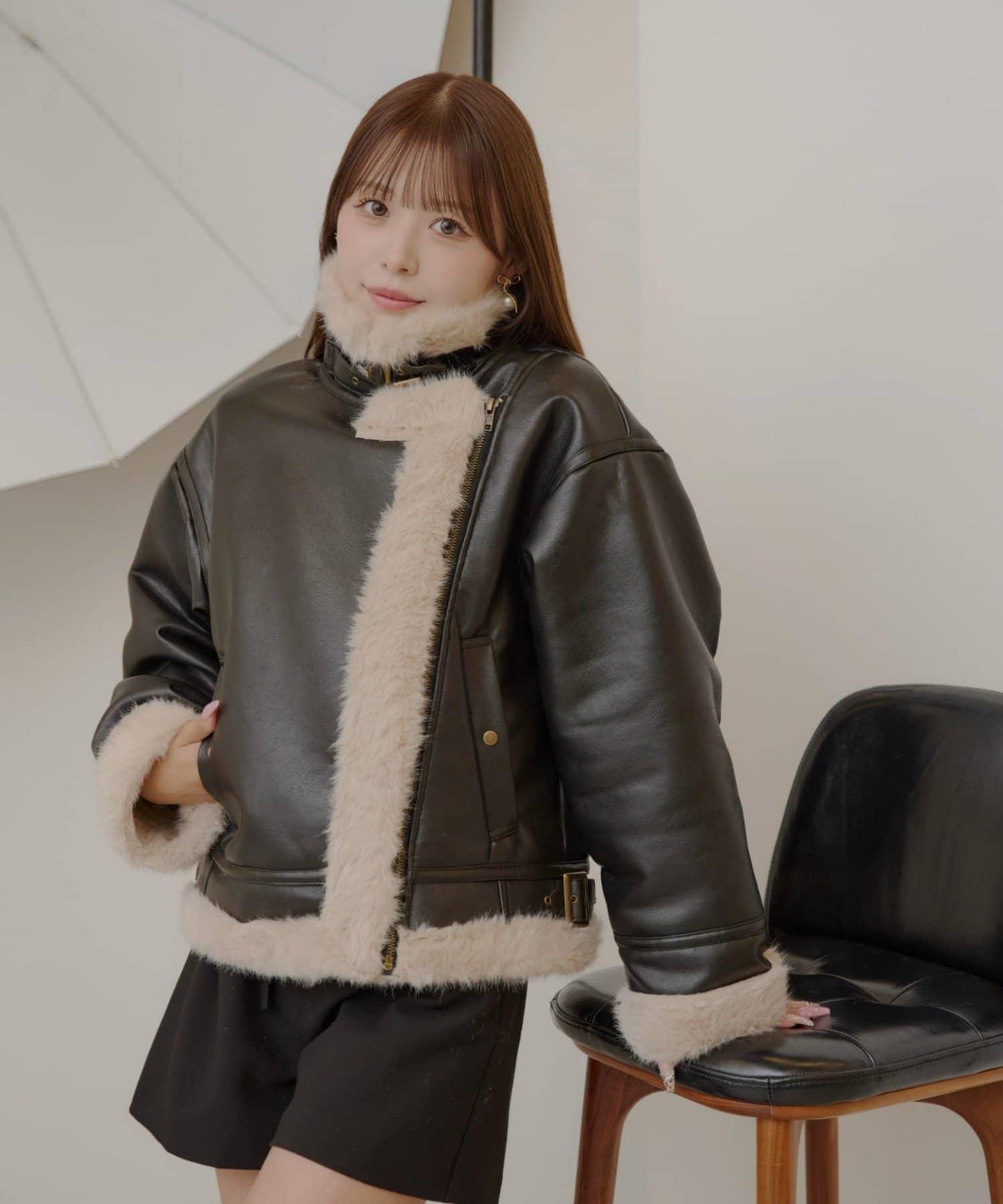 10月23日(週四)0點開售【ゆっぴ聯名企劃】仿毛皮短款機車夾克