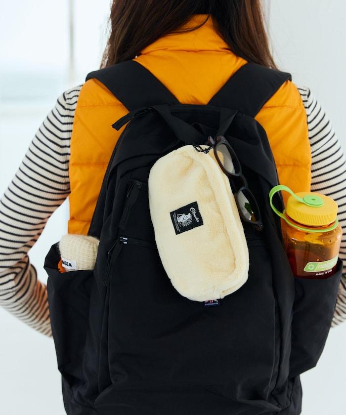 特別款絨毛方形收納包 M