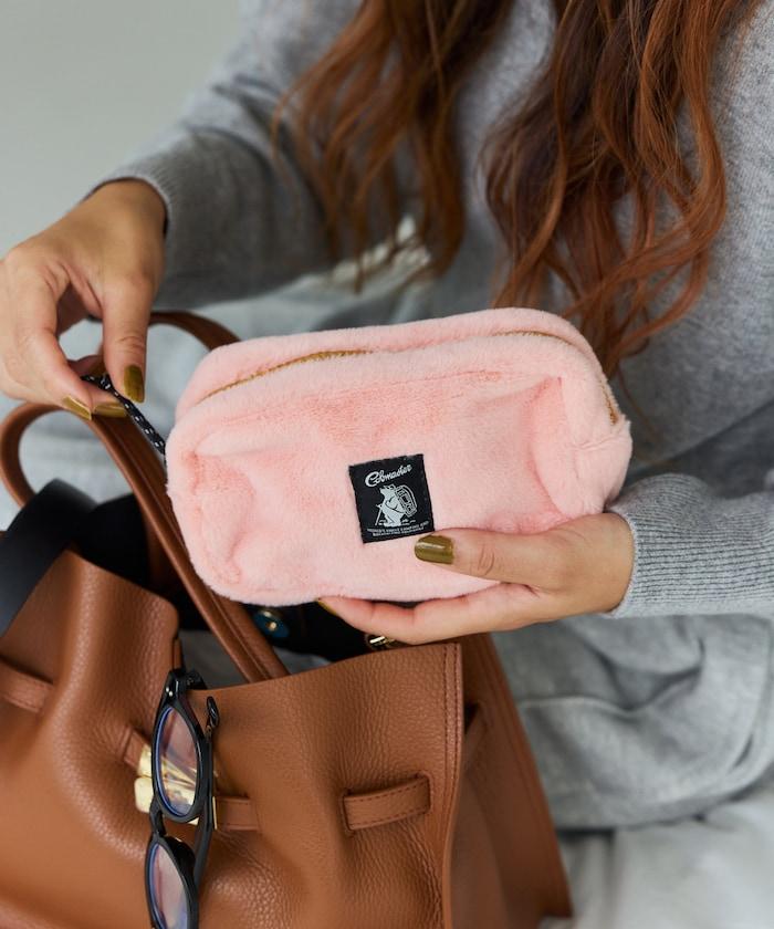 特別款絨毛方形收納包 M