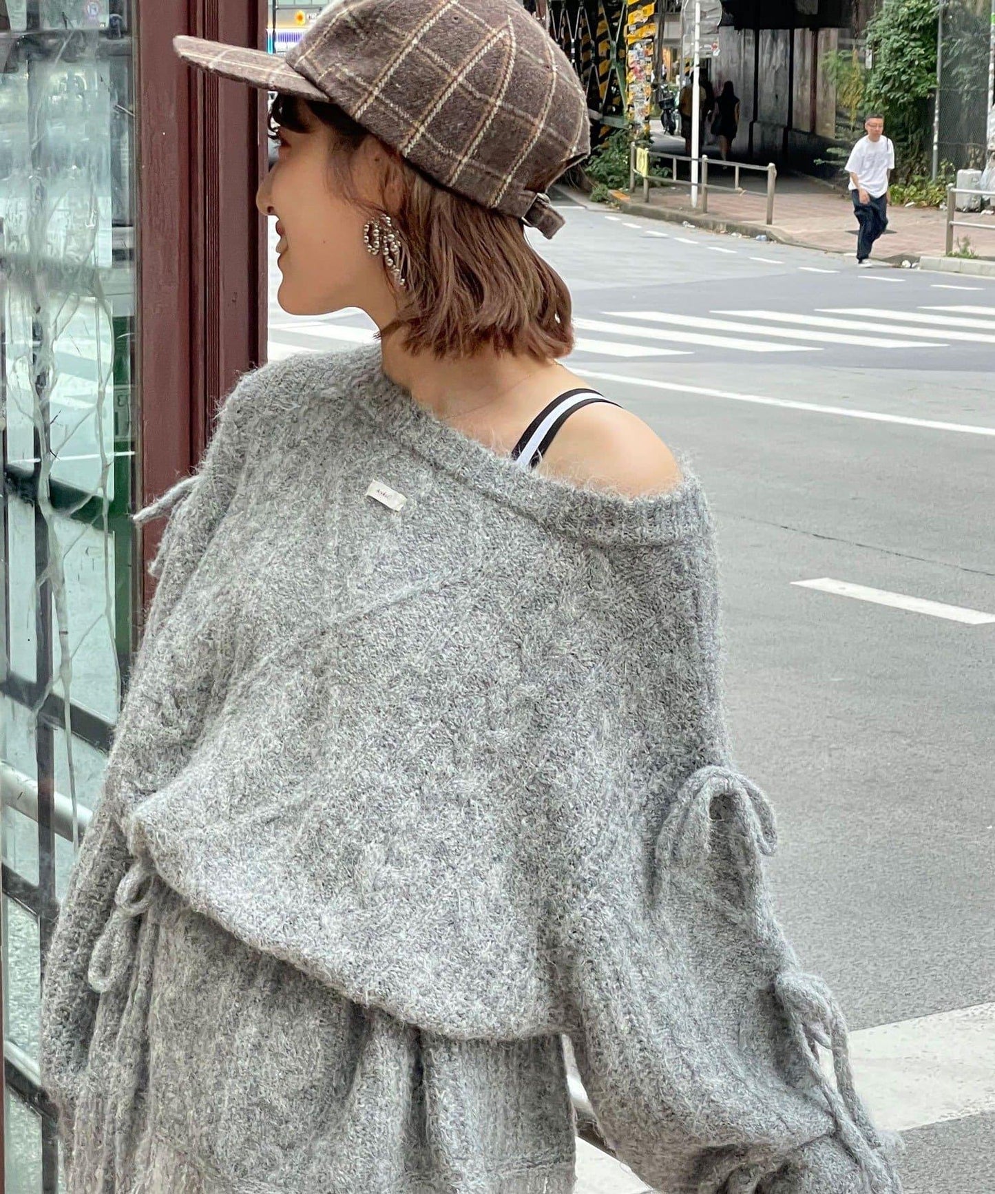 【あやっち(@_acoba_)企畫】麻花編織蝴蝶結流蘇一字肩針織衫