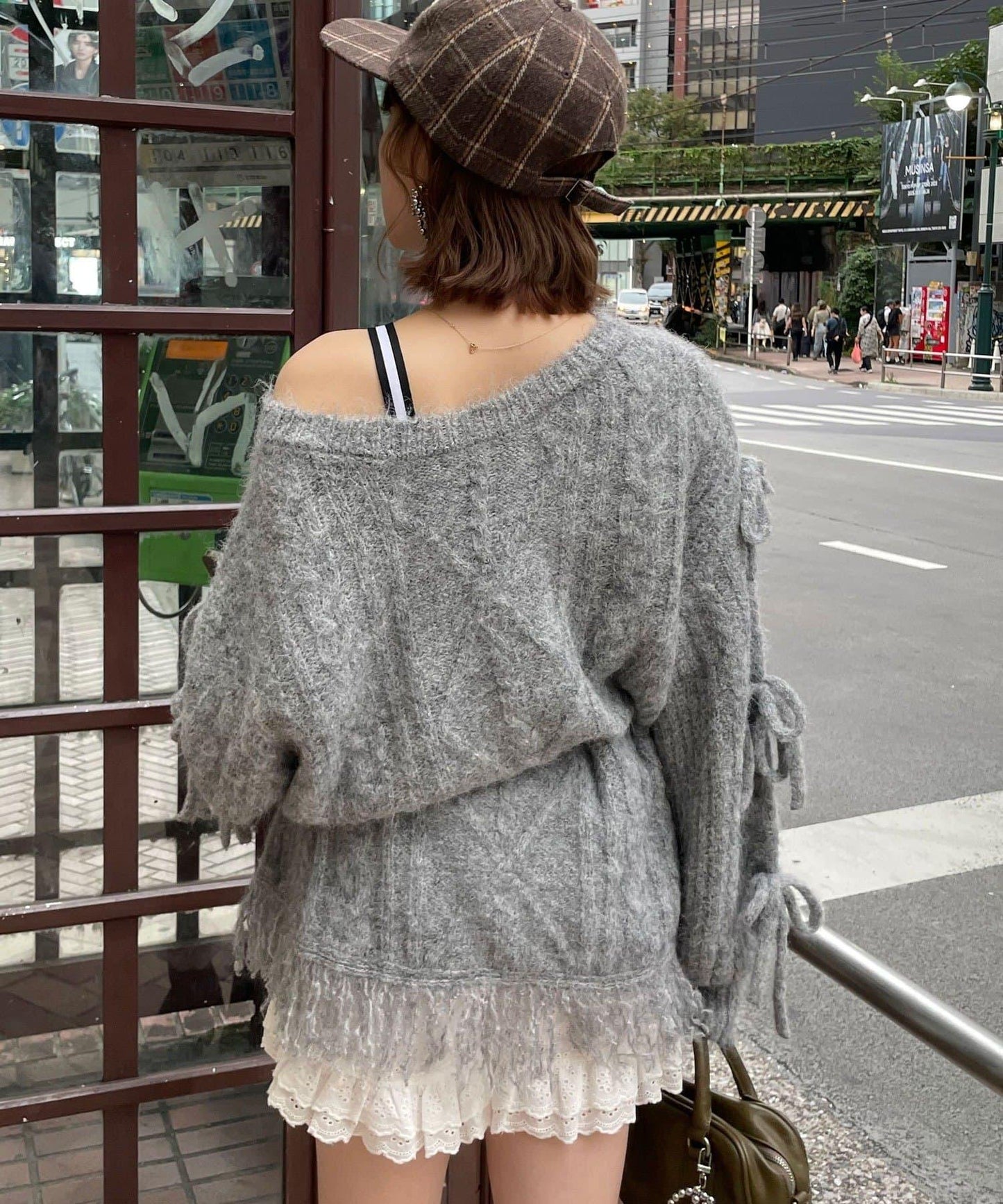 【あやっち(@_acoba_)企畫】麻花編織蝴蝶結流蘇一字肩針織衫