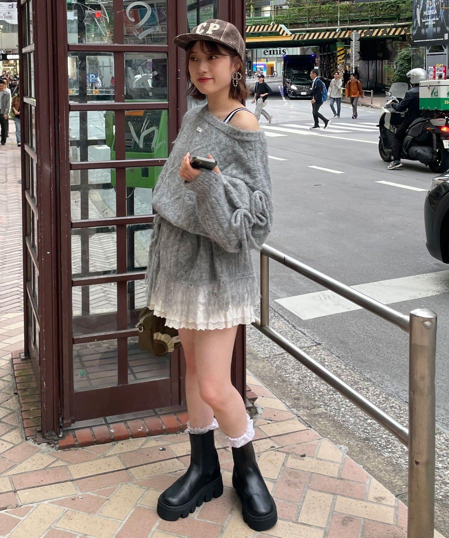 【あやっち(@_acoba_)企畫】麻花編織蝴蝶結流蘇一字肩針織衫