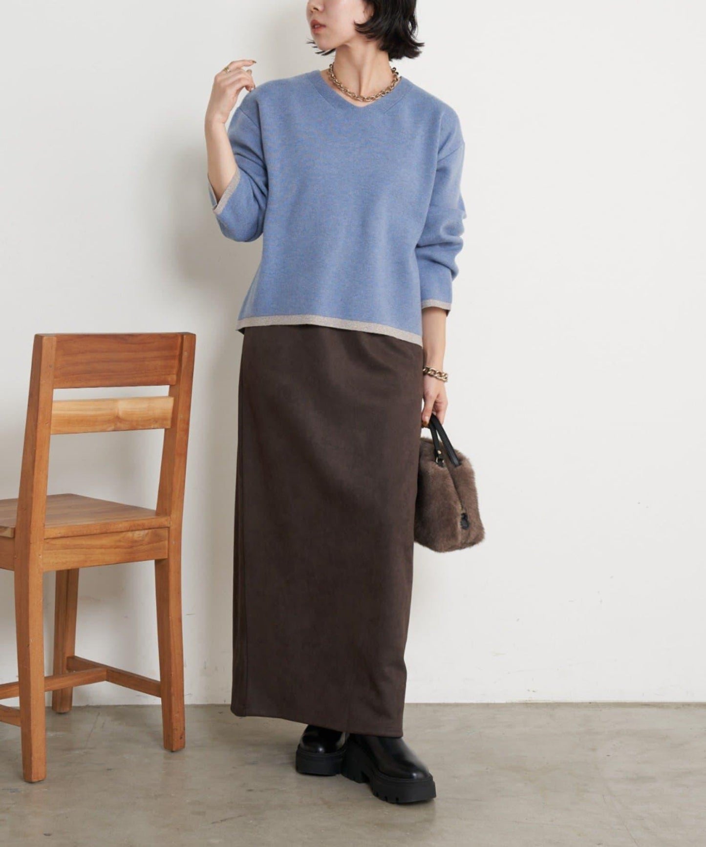 亮絲線V領針織衫