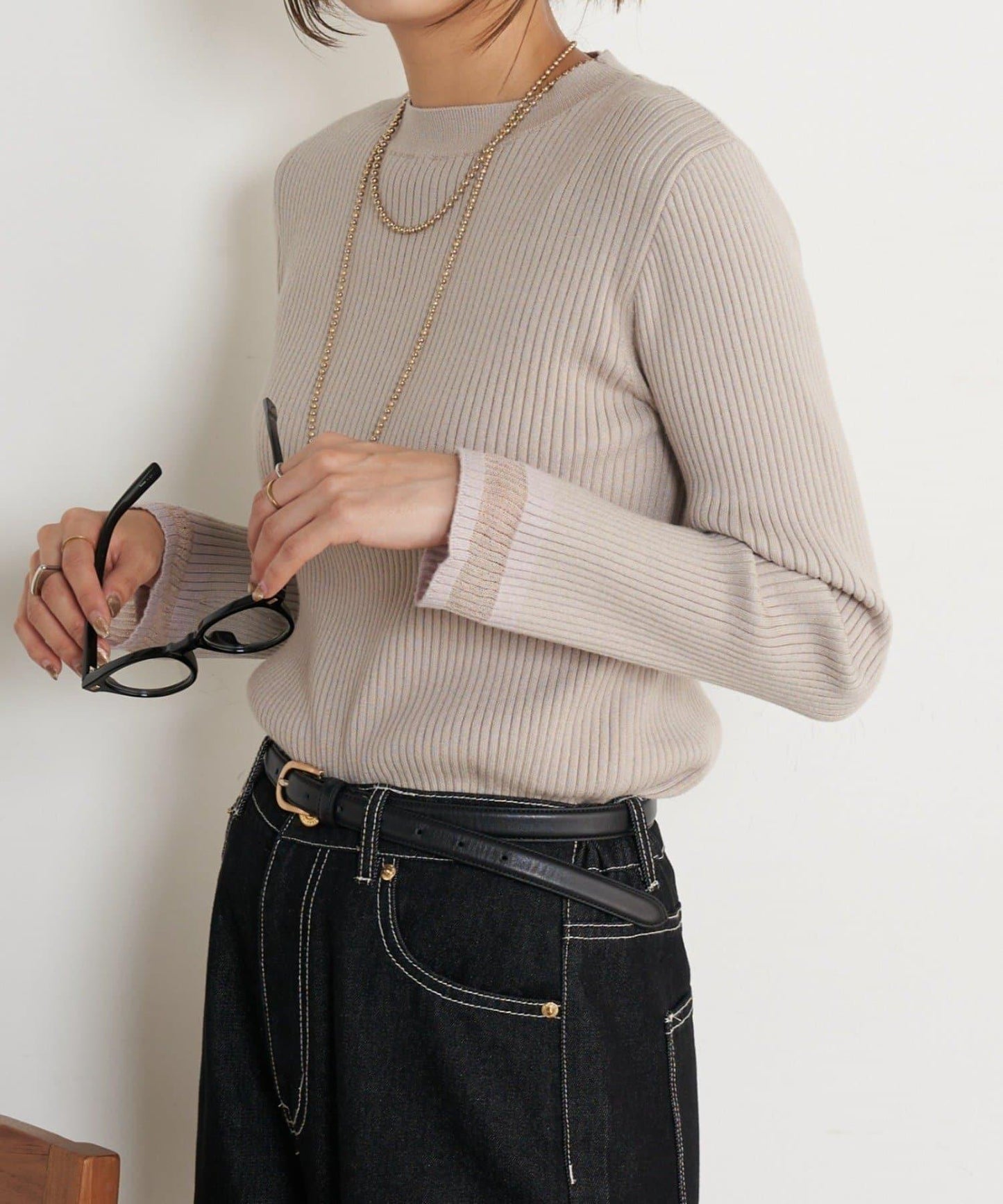 袖部透視拼接羅紋針織衫