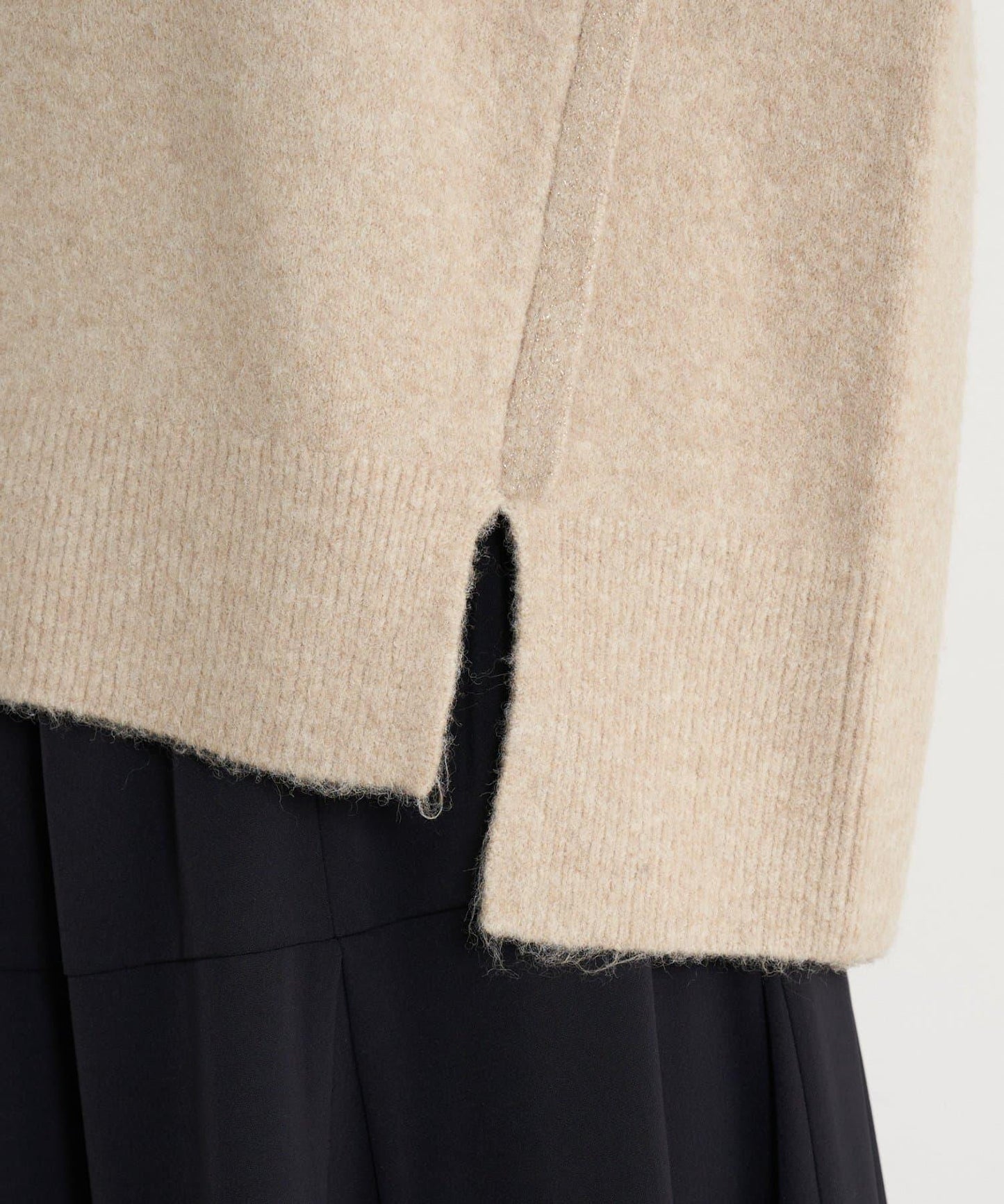 寬鬆不規則針織衫