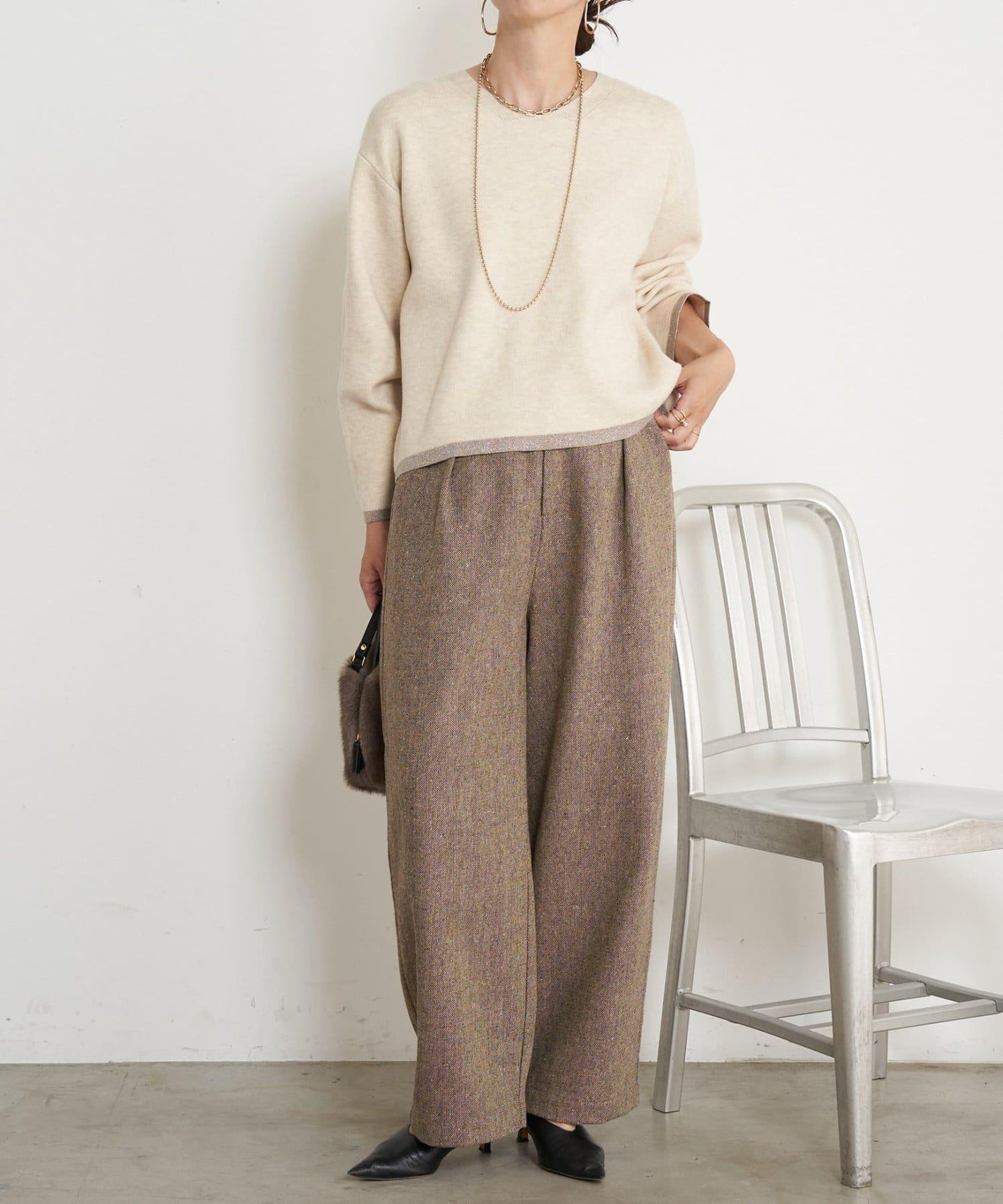 亮絲線V領針織衫