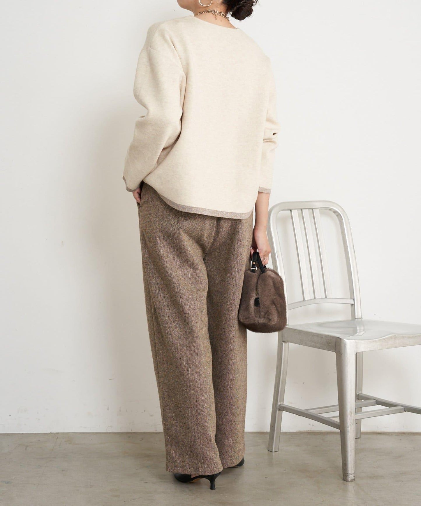 亮絲線V領針織衫