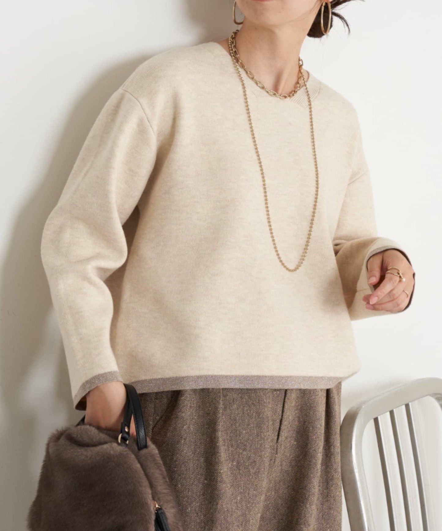 亮絲線V領針織衫