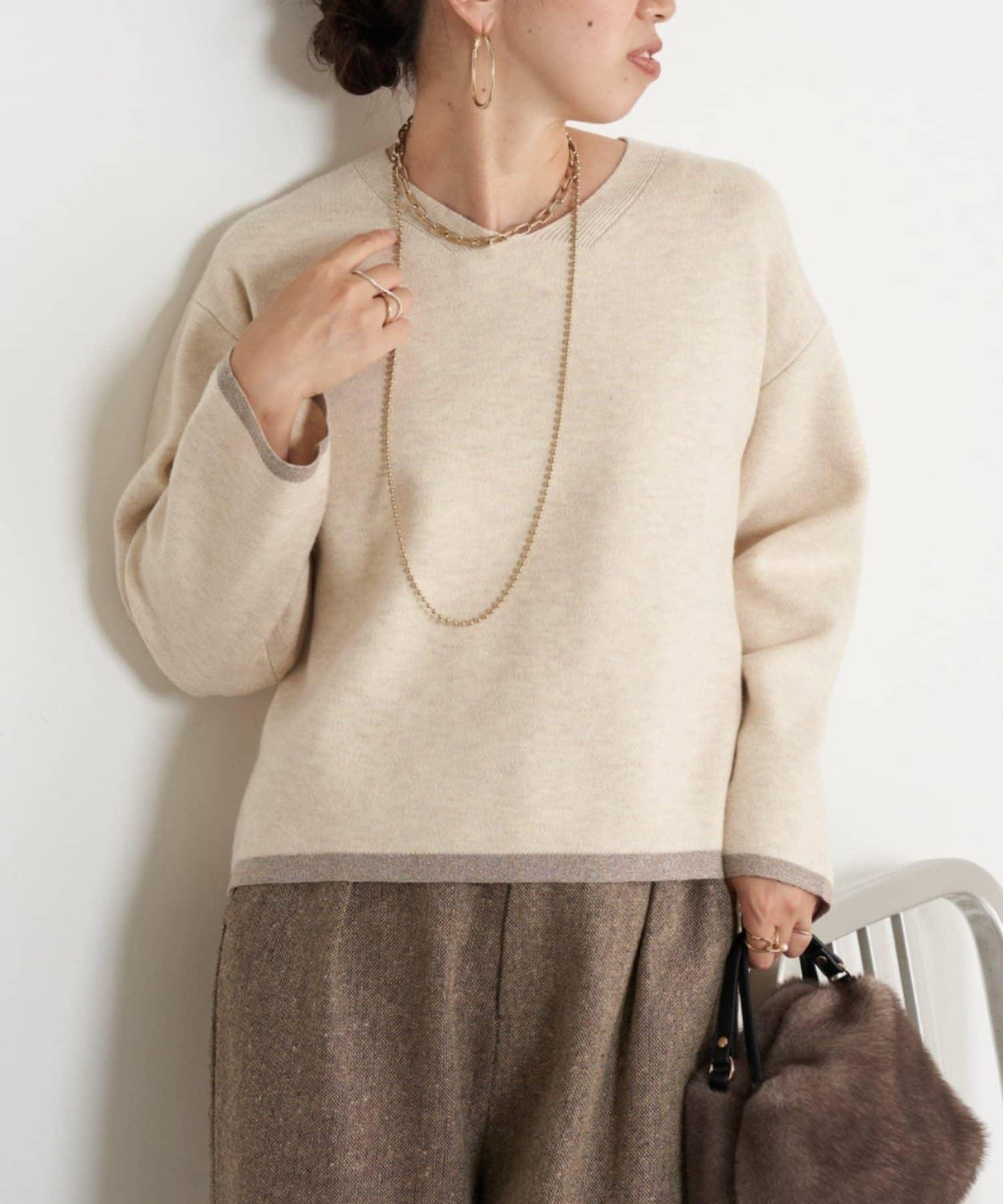 亮絲線V領針織衫