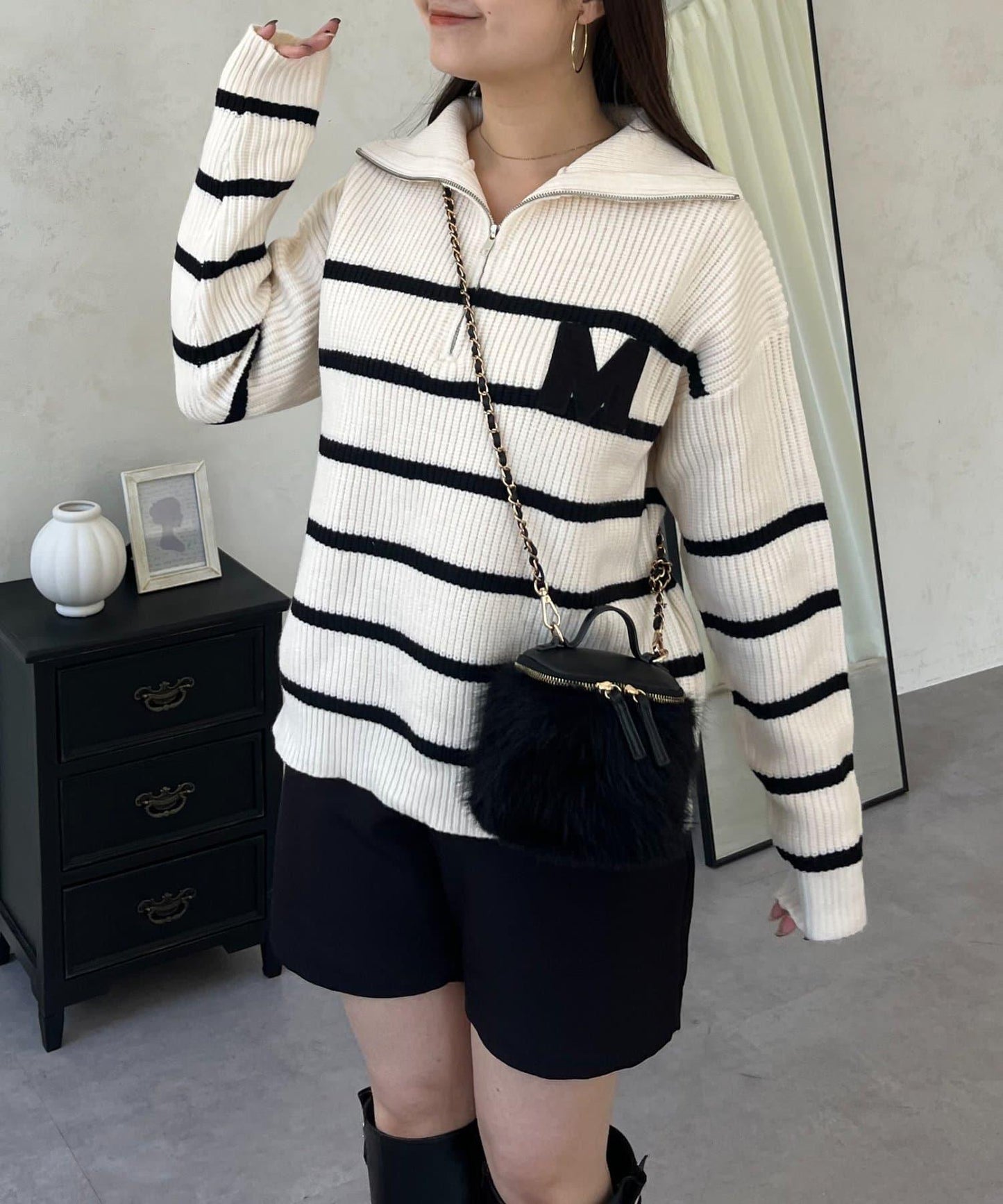 徽章標誌半拉鍊條紋針織衫